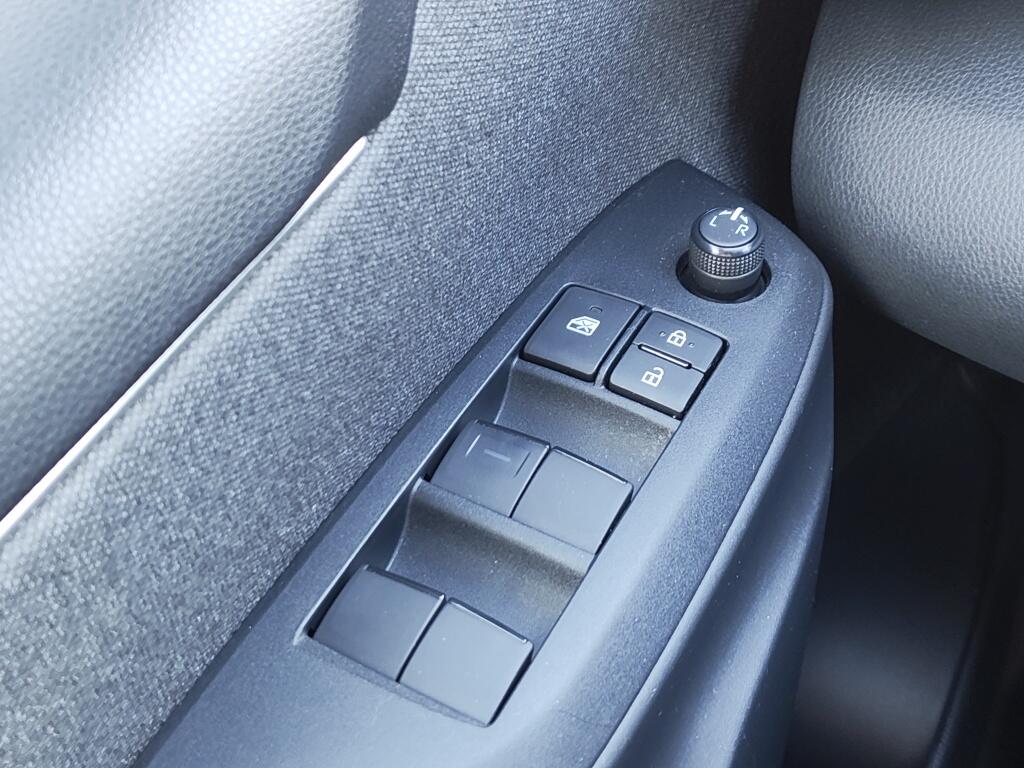 Toyota Yaris 1.5 Hybrid Dynamic | All season | Navi | Apple CarPlay/Android auto | - Image 22