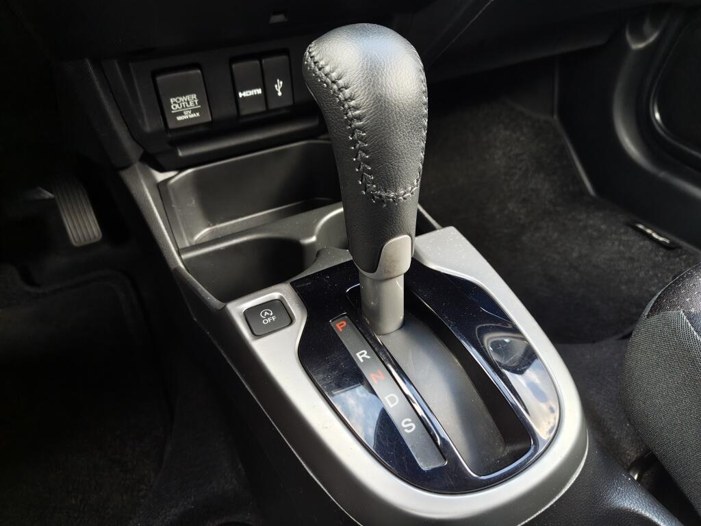 Honda Jazz 1.3 i-VTEC Elegance | Automaat | Sensoren v/a | Navi | Stoelverwarming | - Image 21