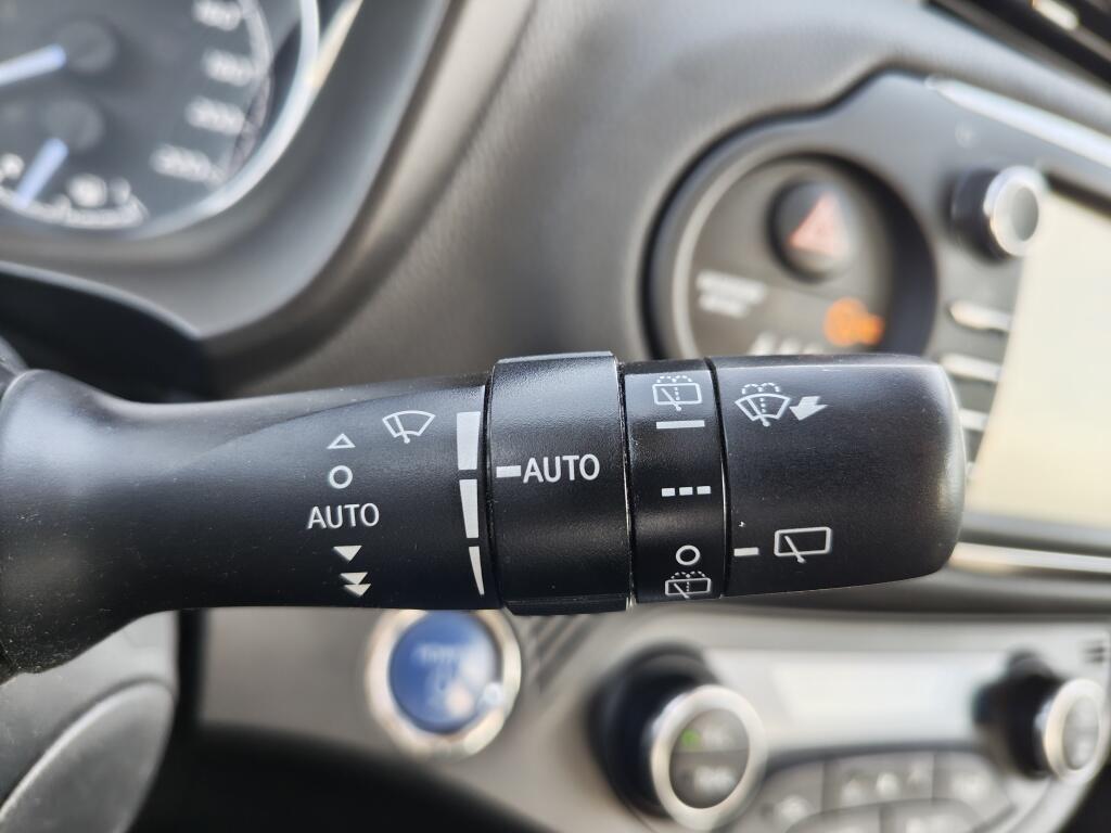 Toyota Yaris 1.5 Hybrid Design | Keyless Entry | Stoelverwarming | Cruise Control - Image 12