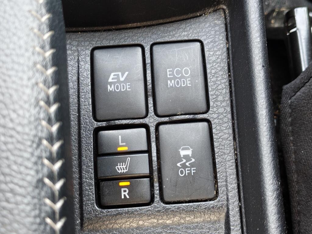 Toyota Yaris 1.5 Hybrid Design | Keyless Entry | Stoelverwarming | Cruise Control - Image 22