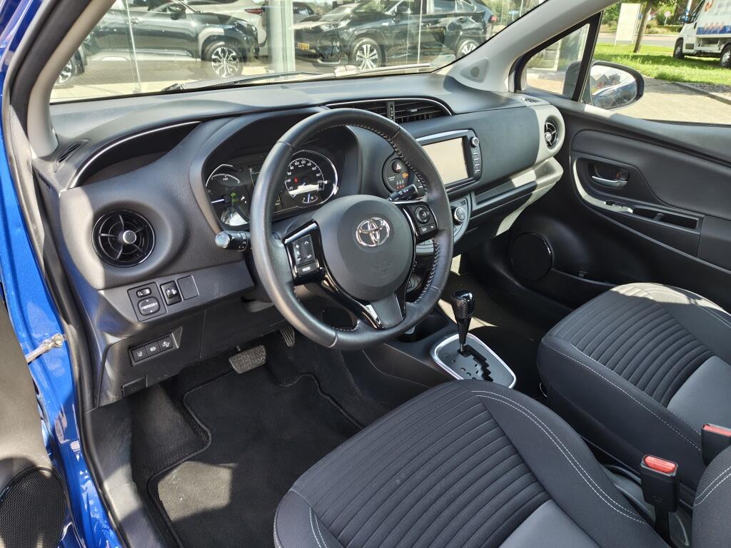Toyota Yaris 1.5 Hybrid Design | Keyless Entry | Stoelverwarming | Cruise Control - Image 28
