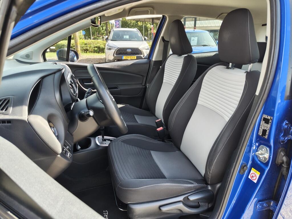 Toyota Yaris 1.5 Hybrid Design | Keyless Entry | Stoelverwarming | Cruise Control - Image 29