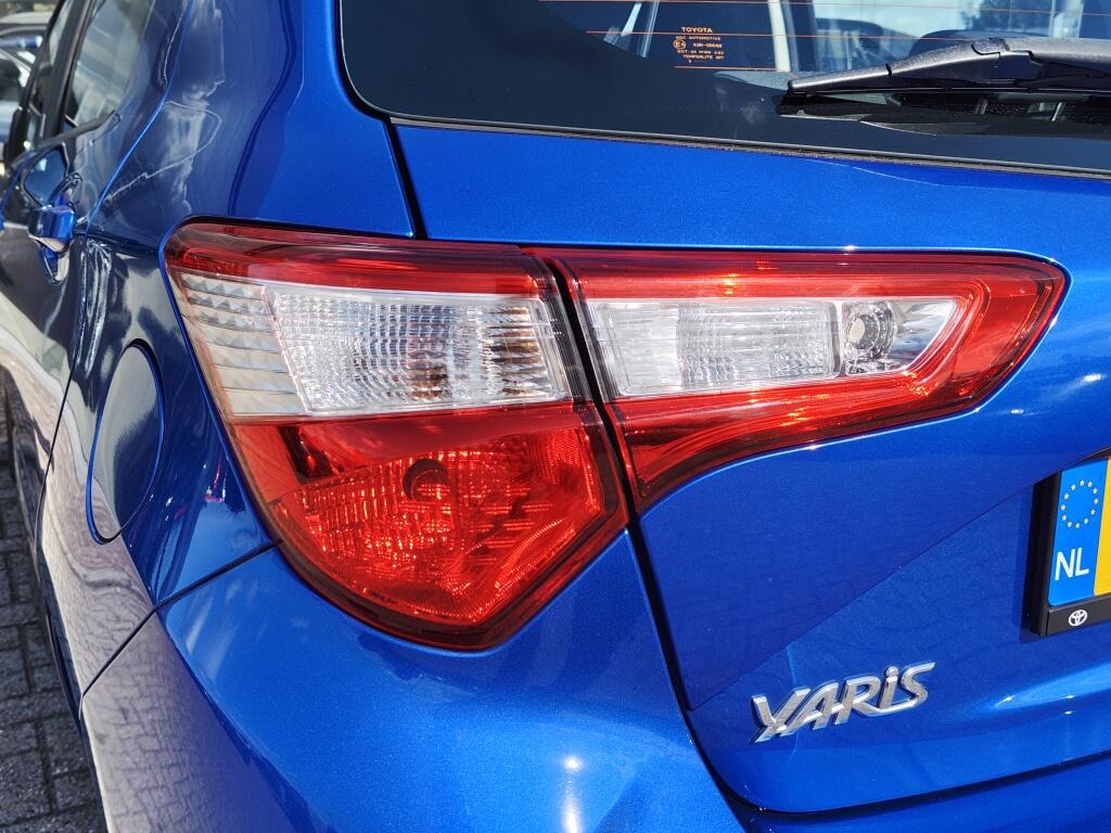 Toyota Yaris 1.5 Hybrid Design | Keyless Entry | Stoelverwarming | Cruise Control - Image 36