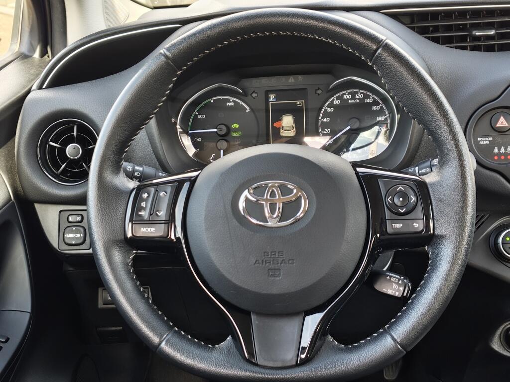 Toyota Yaris 1.5 Hybrid Design | Keyless Entry | Stoelverwarming | Cruise Control - Image 9
