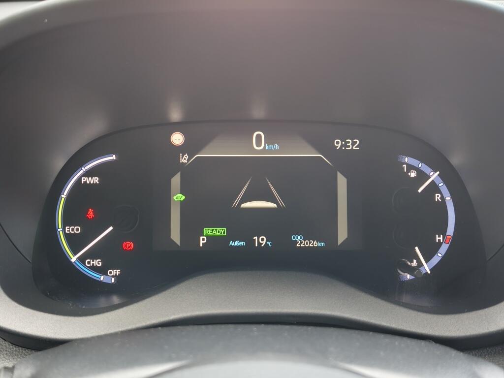 Toyota Yaris Cross 1.5 Hybrid Adventure | Trekhaak | El. Achterklep | All Seasons | Stoel & Stuurverwarming - Image 11