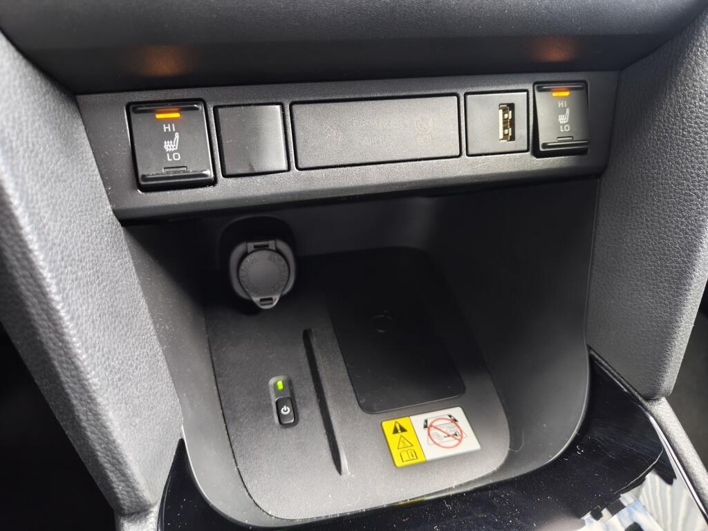 Toyota Yaris Cross 1.5 Hybrid Adventure | Trekhaak | El. Achterklep | All Seasons | Stoel & Stuurverwarming - Image 21
