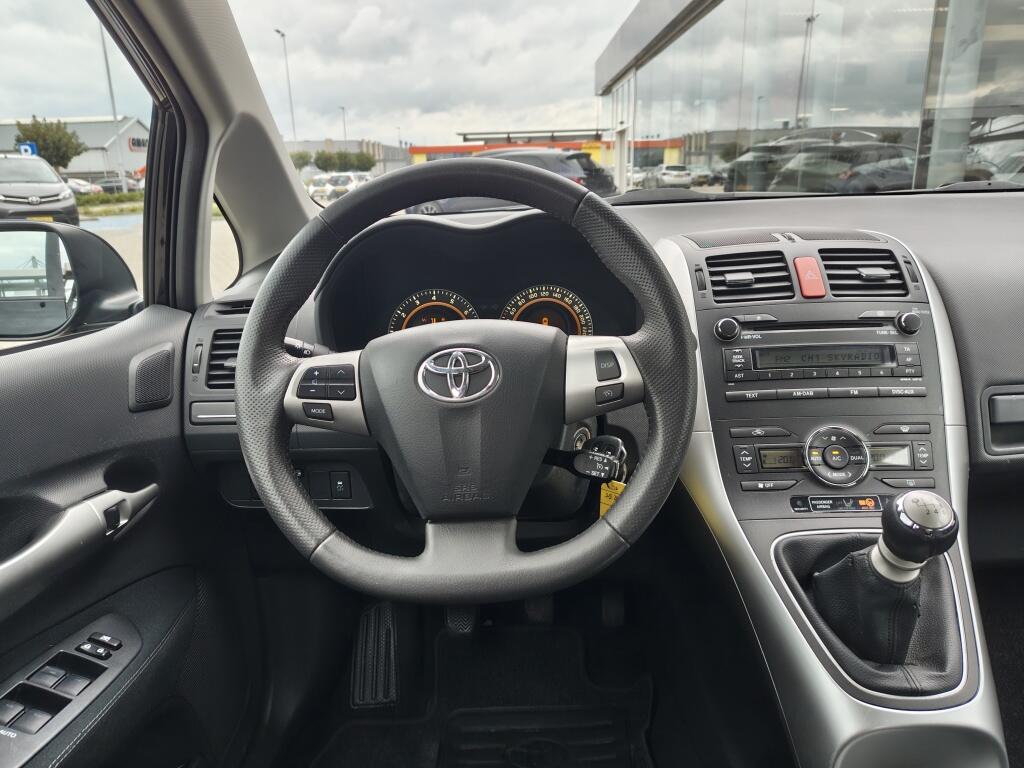 Toyota Auris 1.6 Aspiration | Cruise Control | Sensoren achter | Airco | Radio - Image 8