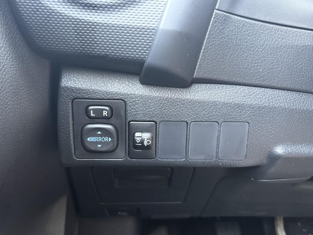 Toyota Auris 1.3 Now | Trekhaak | Bluetooth | Climate control | - Image 24