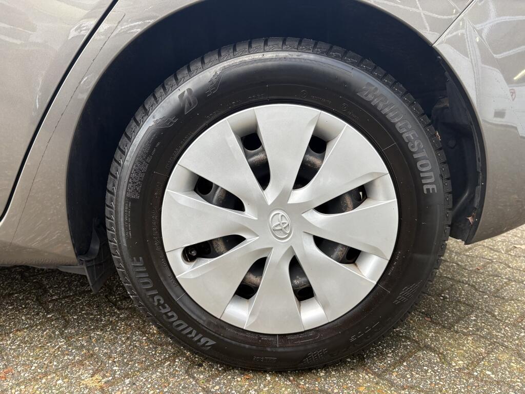 Toyota Auris 1.3 Now | Trekhaak | Bluetooth | Climate control | - Image 34