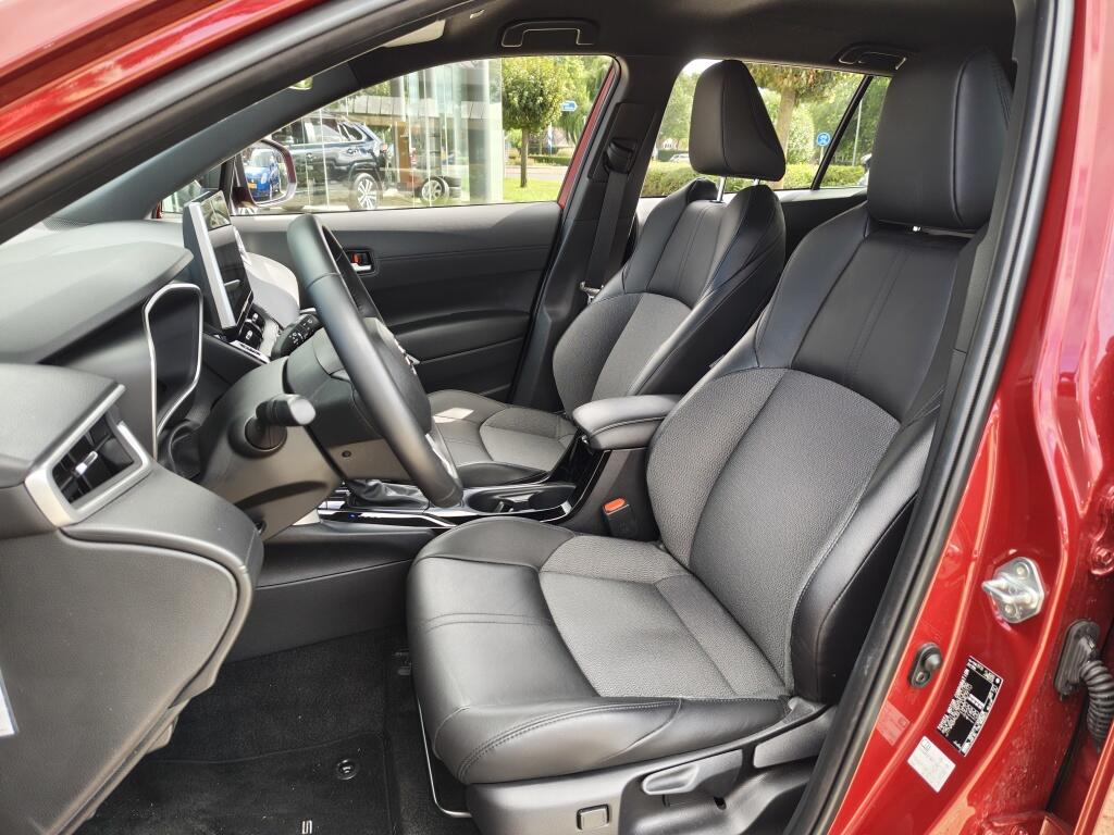 Toyota Corolla Cross Hybrid 200 Style | Trekhaak | Half Leder | Sensoren v/a | El. Achterklep - Image 30