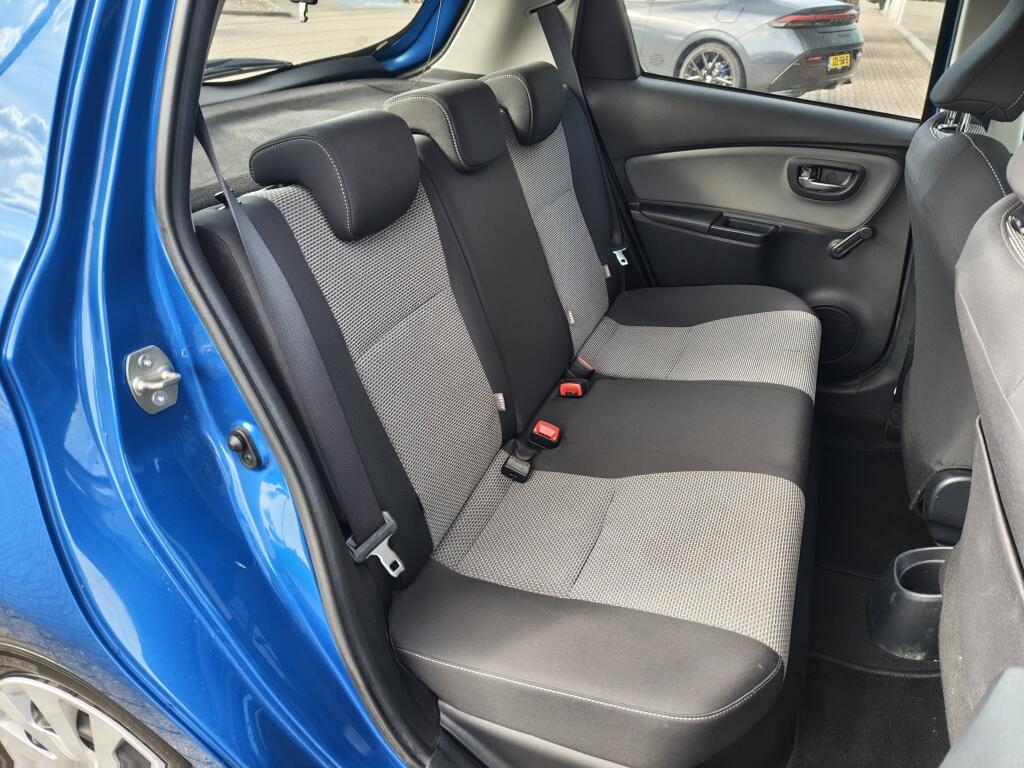 Toyota Yaris 1.5 Hybrid Design | Keyless Start | Airco | Radio | El. Climate - Image 29