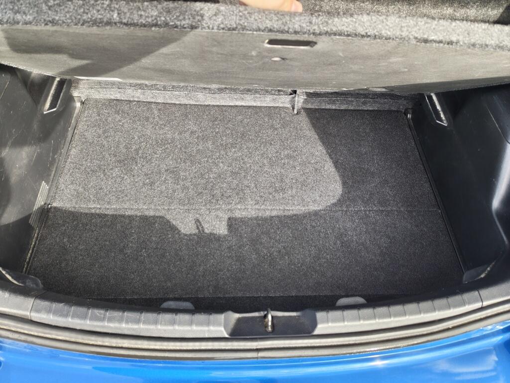 Toyota Yaris 1.5 Hybrid Design | Keyless Start | Airco | Radio | El. Climate - Image 31