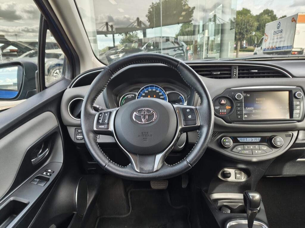 Toyota Yaris 1.5 Hybrid Design | Keyless Start | Airco | Radio | El. Climate - Image 8