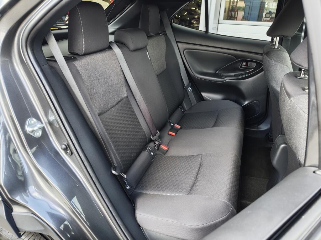 Toyota Yaris Cross 1.5 Hybrid 115 Dynamic | Sensoren v/a | Navi | Stoelverwarming | - Image 30