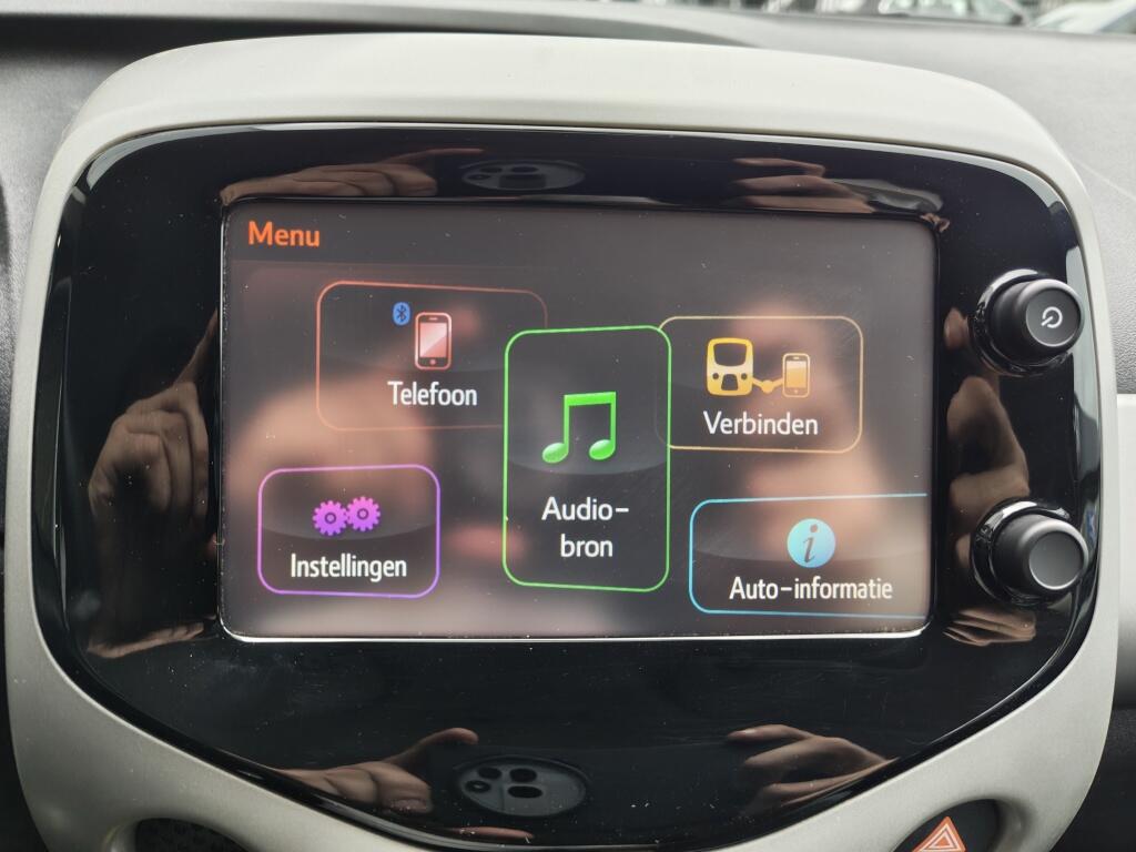 Toyota Aygo 1.0 VVT-i x-play | NL Auto | Airco | Dealer Onderhouden | - Image 15
