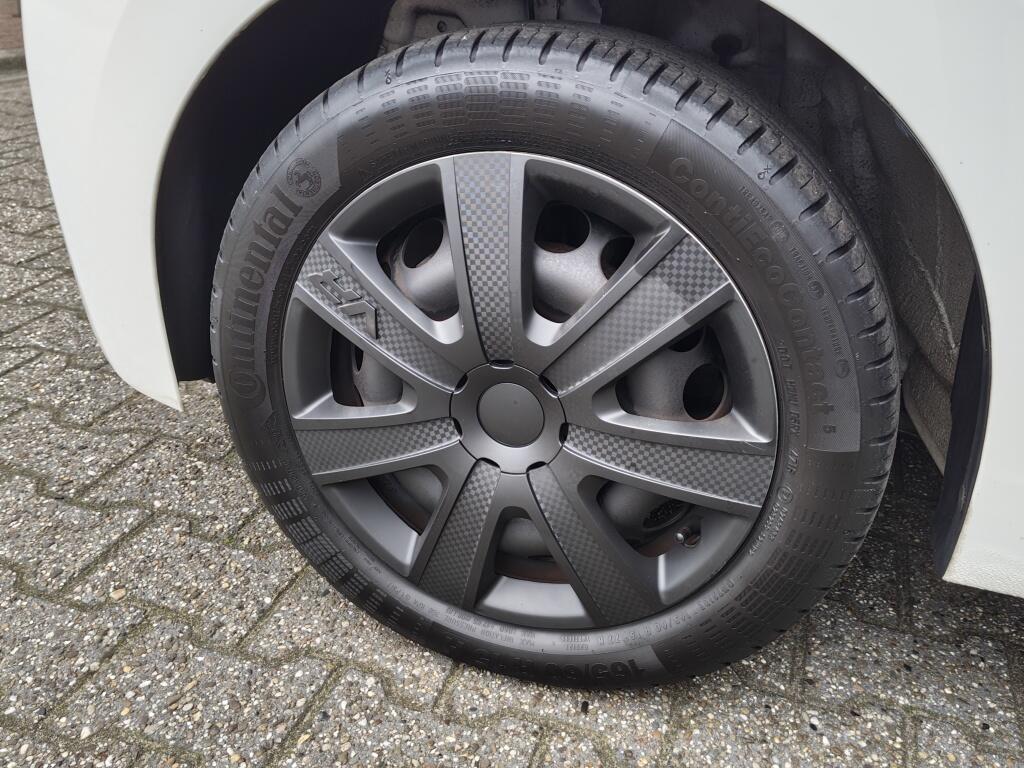 Toyota Aygo 1.0 VVT-i x-play | NL Auto | Airco | Dealer Onderhouden | - Image 32