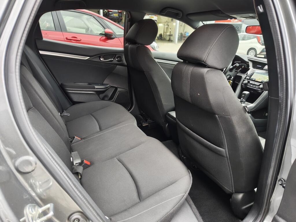 Honda Civic 1.0 i-VTEC Elegance | Automaat | Trekhaak | Sensoren v/a | Stoelverwarming - Image 30