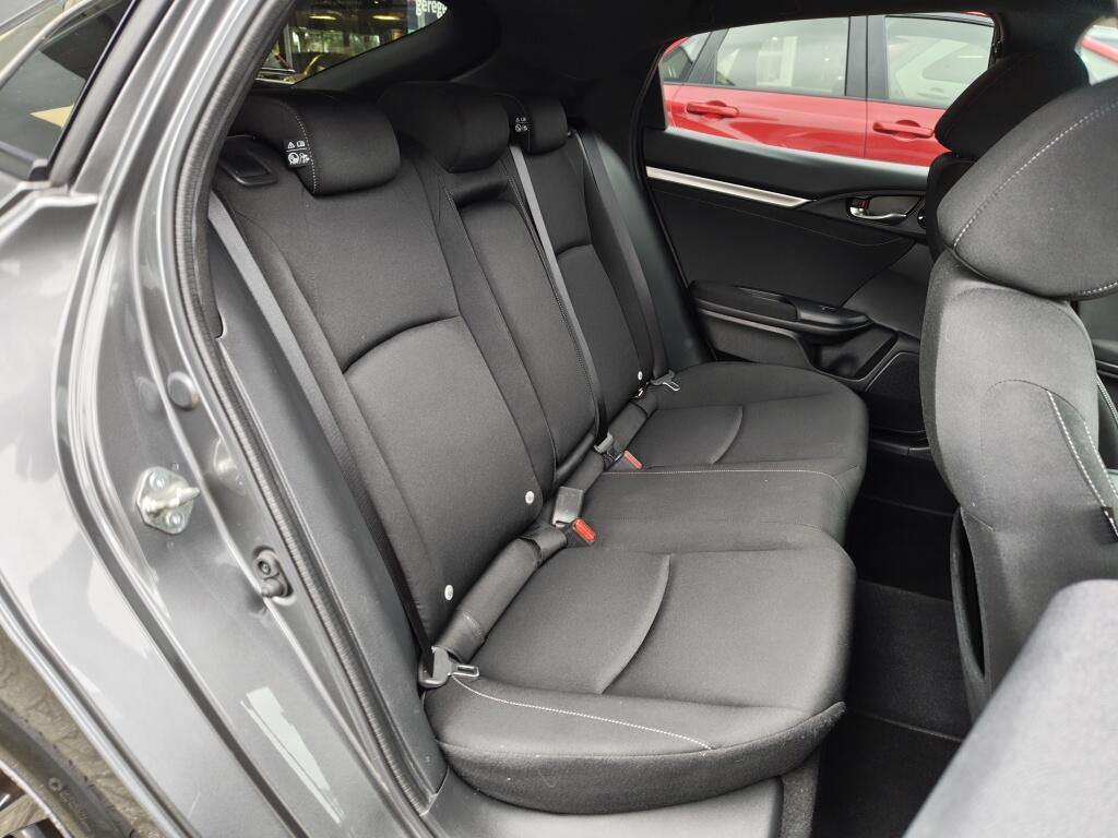 Honda Civic 1.0 i-VTEC Elegance | Automaat | Trekhaak | Sensoren v/a | Stoelverwarming - Image 31