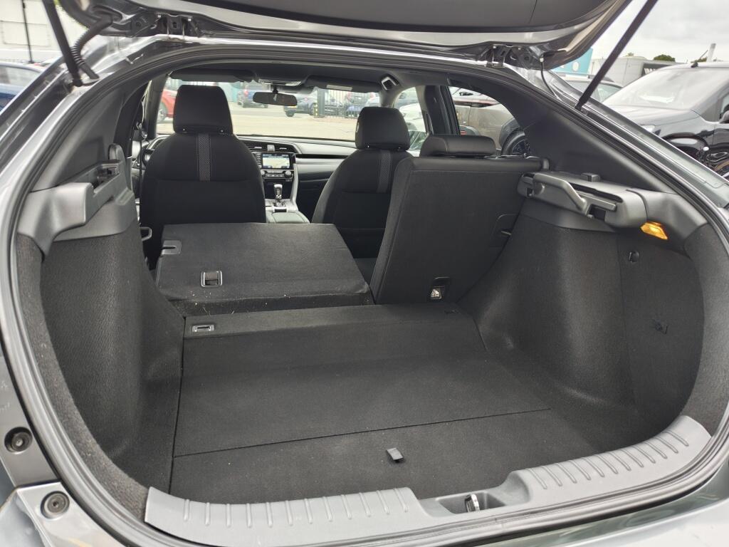 Honda Civic 1.0 i-VTEC Elegance | Automaat | Trekhaak | Sensoren v/a | Stoelverwarming - Image 33