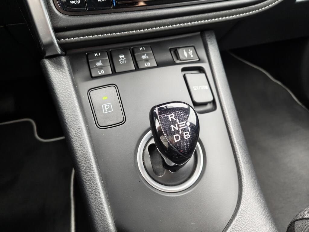 Toyota Auris Touring Sports 1.8 Hybrid Business Plus | All Season | Trekhaak | Sensoren v/a | Stoelver - Image 22