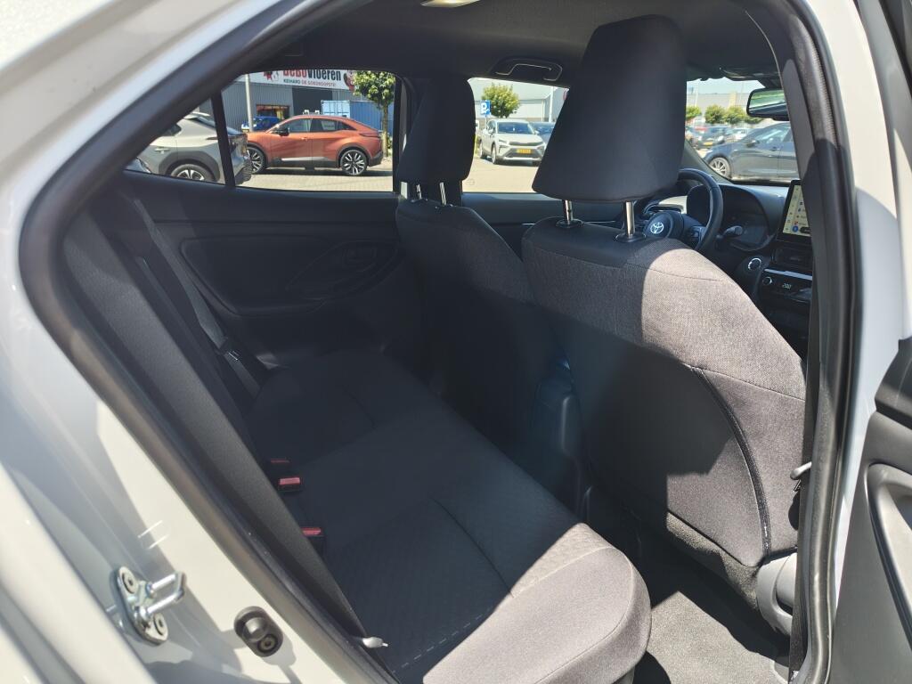 Toyota Yaris Cross 1.5 Hybrid 115 Dynamic | Stoel/Stuurverwarming | Android Auto - Image 30