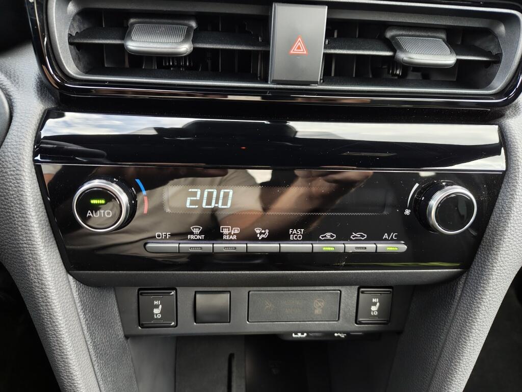 Toyota Yaris Cross 1.5 Hybrid 130 First Edition | Comfort Pack | Sensoren v/a | Stoelverw - Image 19