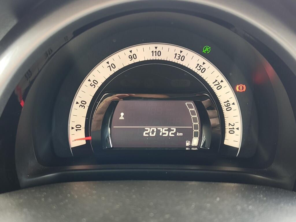 Renault Twingo 0.9 TCe GT | Cruise Control | Stoelverwarming | Navi | Achteruitrijcamera - Image 10