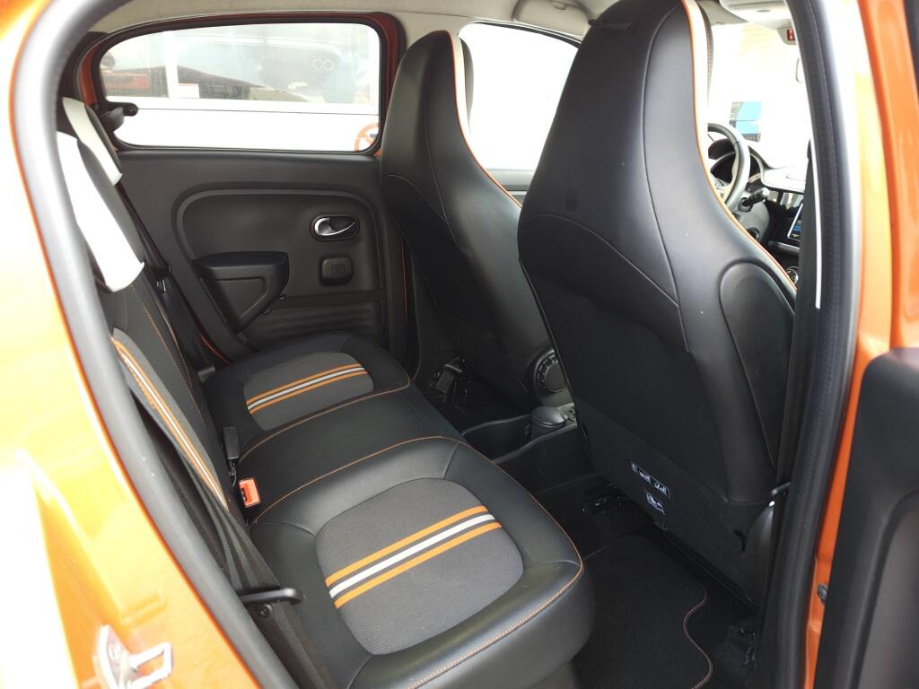 Renault Twingo 0.9 TCe GT | Cruise Control | Stoelverwarming | Navi | Achteruitrijcamera - Image 28