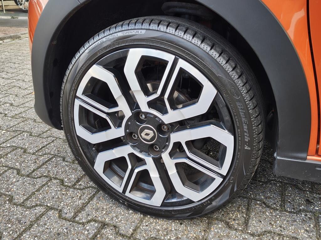 Renault Twingo 0.9 TCe GT | Cruise Control | Stoelverwarming | Navi | Achteruitrijcamera - Image 35