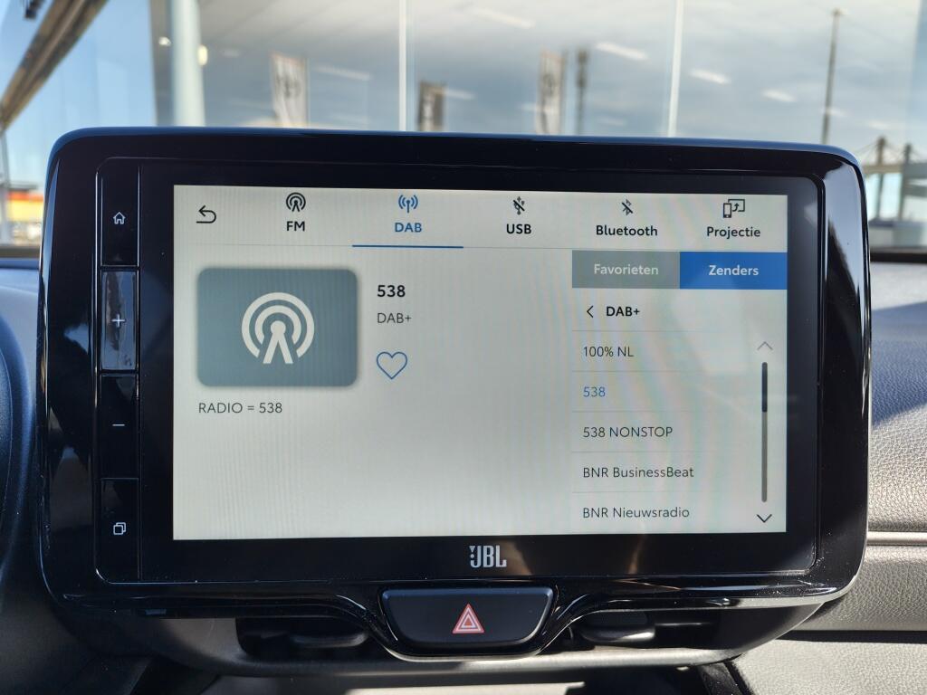 Toyota Yaris Cross 1.5 Hybrid GR Sport | JBL | Sensoren v/a | El. Achterklep | Stoelverwarming - Image 16