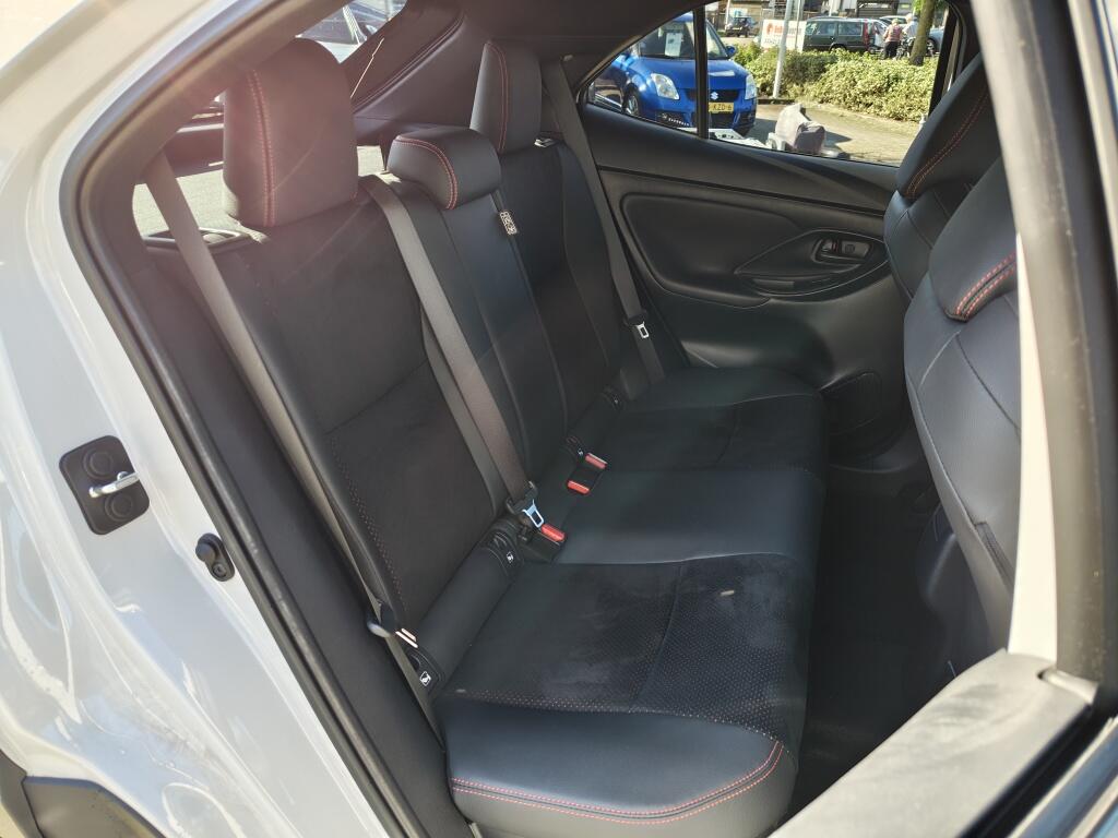 Toyota Yaris Cross 1.5 Hybrid GR Sport | JBL | Sensoren v/a | El. Achterklep | Stoelverwarming - Image 36