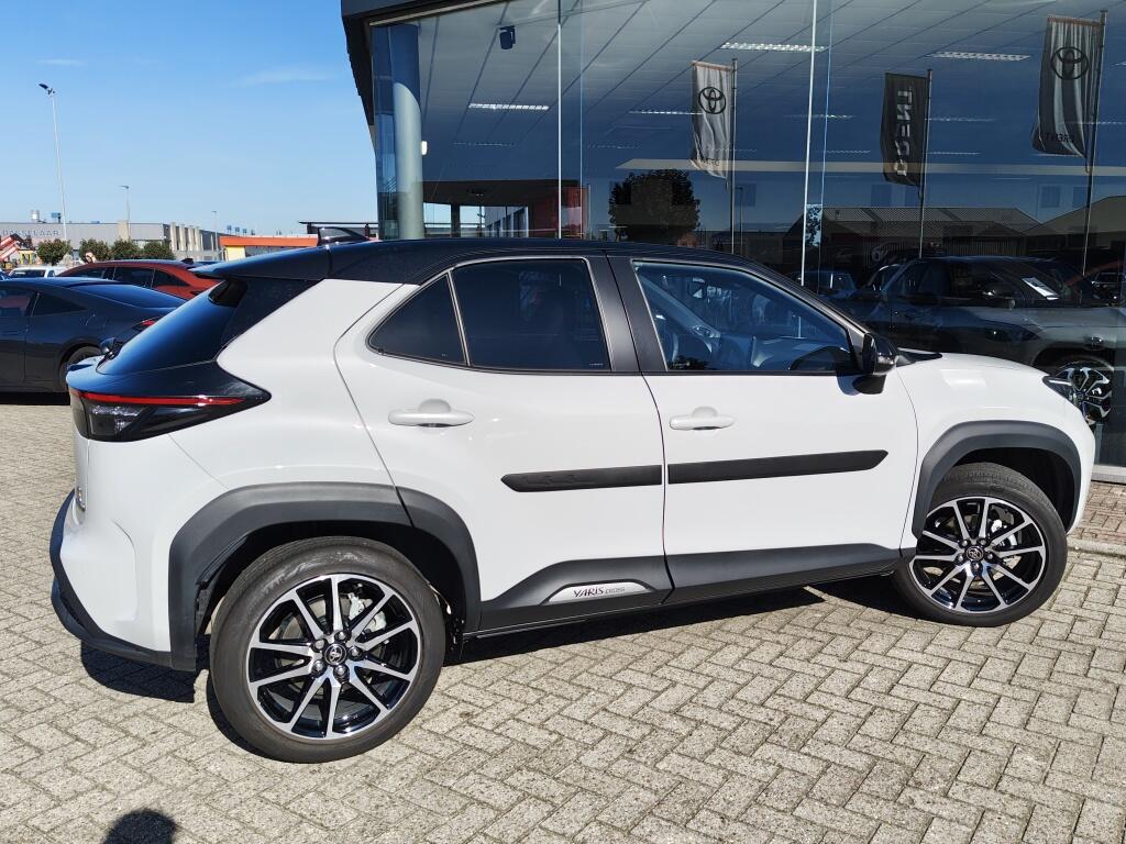 Toyota Yaris Cross 1.5 Hybrid GR Sport | JBL | Sensoren v/a | El. Achterklep | Stoelverwarming - Image 5