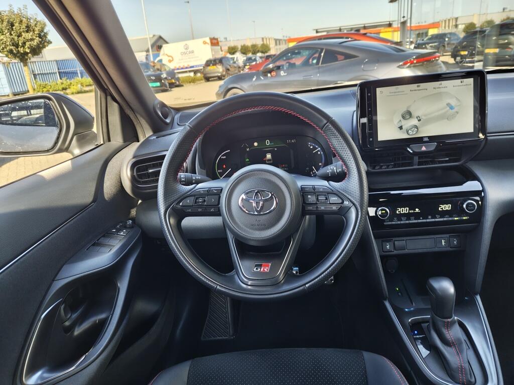 Toyota Yaris Cross 1.5 Hybrid GR Sport | JBL | Sensoren v/a | El. Achterklep | Stoelverwarming - Image 8