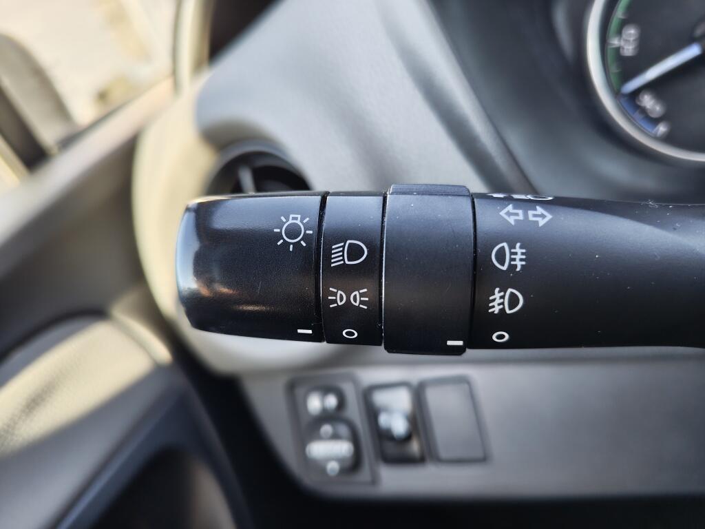 Toyota Yaris 1.5 Hybrid Aspiration | Stoelverwarming | Navi | El. Climate Control - Image 11