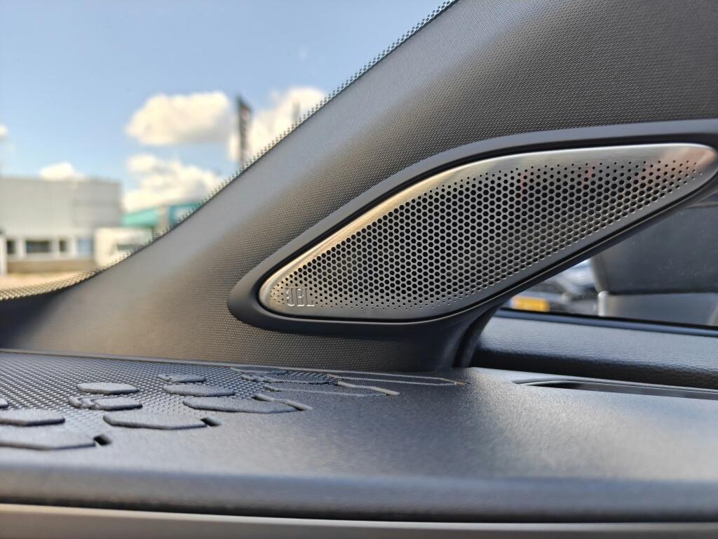 Toyota C-HR 2.0 PHEV 220 Executive | JBL | Sensoren v/a | El. Achterklep - Image 12