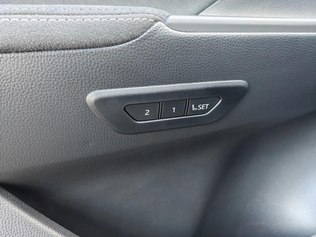 Toyota C-HR 2.0 PHEV 220 Executive | JBL | Sensoren v/a | El. Achterklep - Image 13