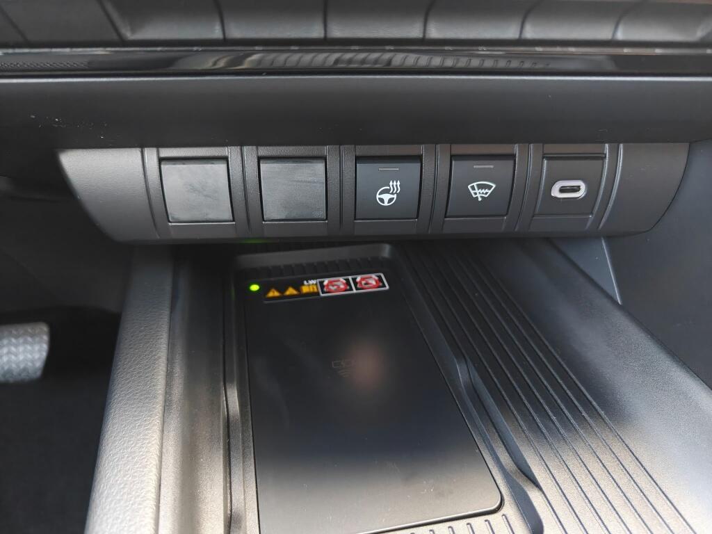 Toyota C-HR 2.0 PHEV 220 Executive | JBL | Sensoren v/a | El. Achterklep - Image 17
