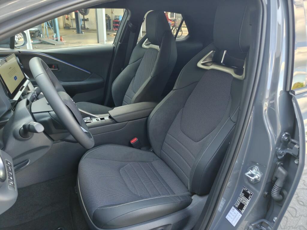 Toyota C-HR 2.0 PHEV 220 Executive | JBL | Sensoren v/a | El. Achterklep - Image 7