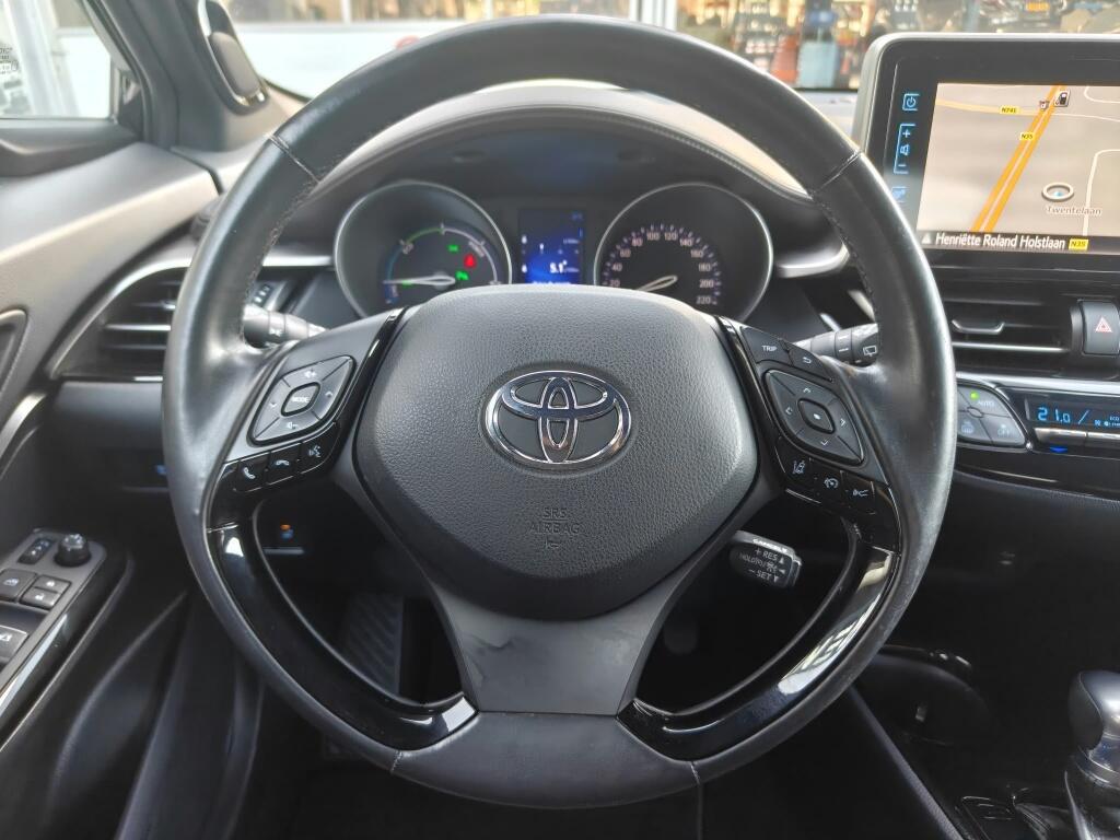 Toyota C-HR 1.8 Hybrid Executive - Image 15