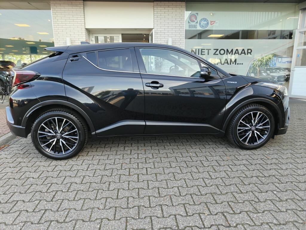 Toyota C-HR 1.8 Hybrid Executive - Image 4