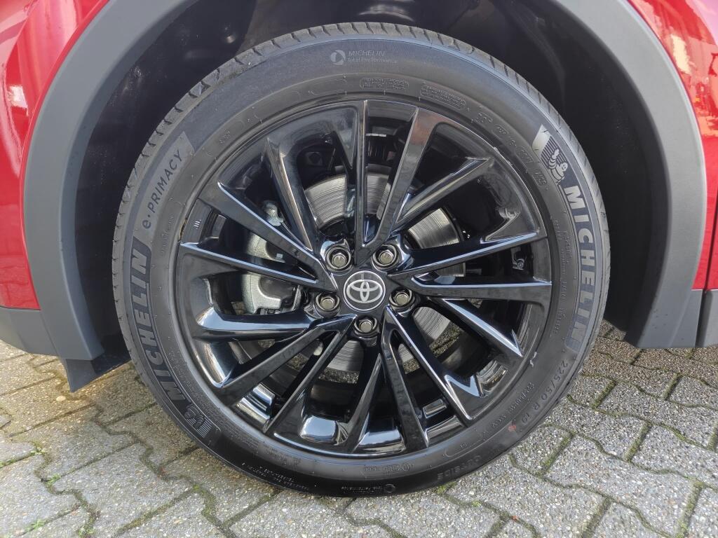 Toyota C-HR 2.0 PHEV 200 GR SP - Image 24