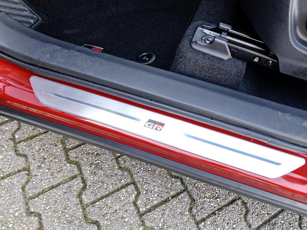Toyota C-HR 2.0 PHEV 200 GR SP - Image 5