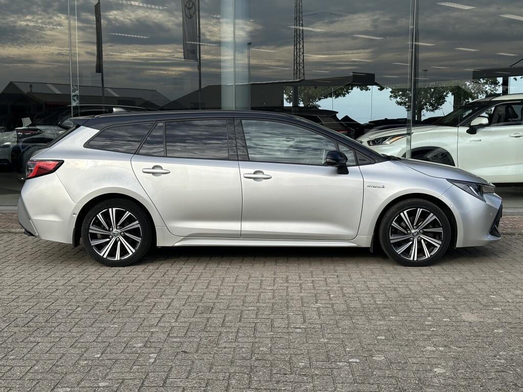 Toyota Corolla Touring Sports 2.0 Hybrid Style | Trekhaak | HUD | Stuur- en stoelverwarming - Image 6