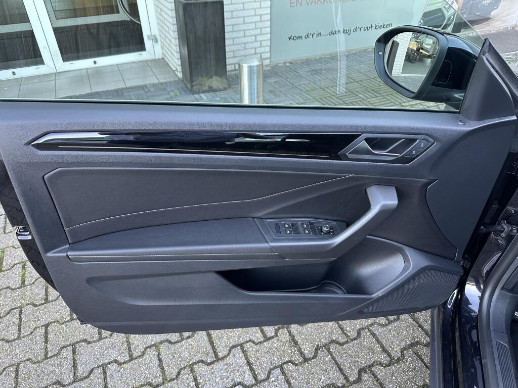 Volkswagen T-Roc Cabrio 1.5 TSI R-Line automaat | 150PK | Virtual Cockpit | Trekhaak - Image 23