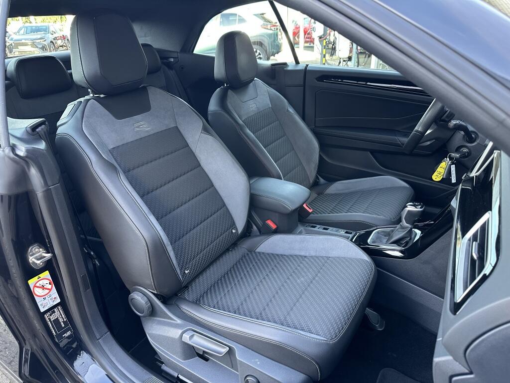 Volkswagen T-Roc Cabrio 1.5 TSI R-Line automaat | 150PK | Virtual Cockpit | Trekhaak - Image 26