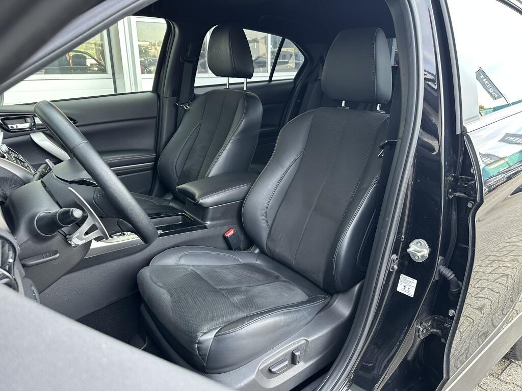 Mitsubishi Eclipse Cross 2.4 PHEV First Edition | Trekhaak | HUD | Stoelverwarming - Image 24