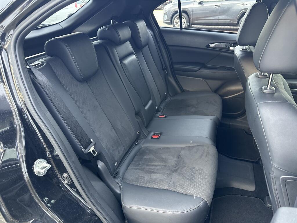 Mitsubishi Eclipse Cross 2.4 PHEV First Edition | Trekhaak | HUD | Stoelverwarming - Image 29