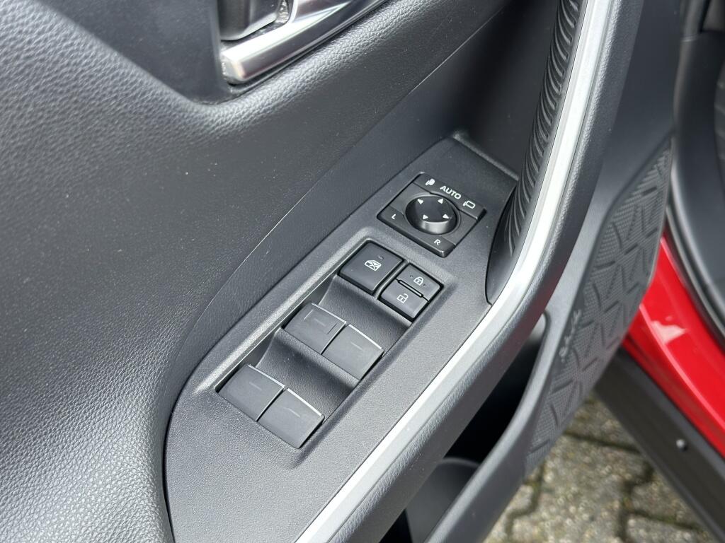 Toyota RAV4 2.5 PLUG-IN AWD Hybrid Bi-Tone Plus | BEARLOCK | 360 camera - Image 23