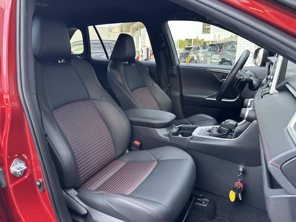 Toyota RAV4 2.5 PLUG-IN AWD Hybrid Bi-Tone Plus | BEARLOCK | 360 camera - Image 25