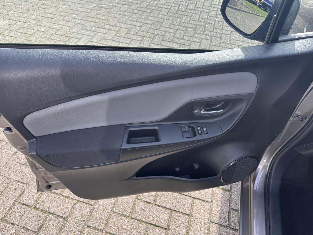 Toyota Yaris 1.5 Hybrid Active | Trekhaak | NL Auto - Image 19